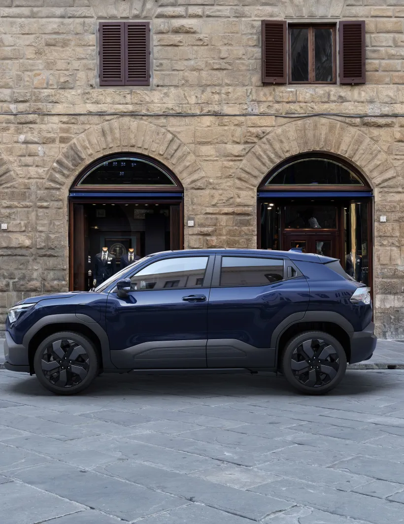 De nieuwe e VITARA is de allereerste volledig elektrische auto van Suzuki.